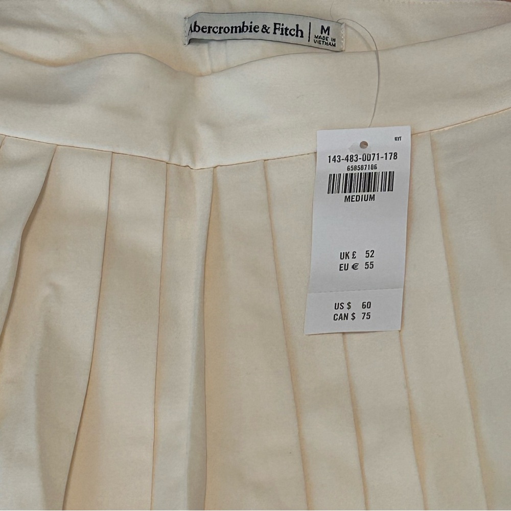 NWT Abercrombie pleated mini skort - Picture 4 of 4